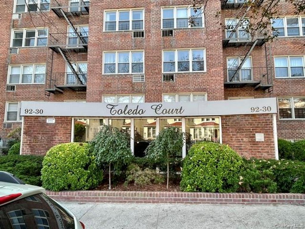92-30 56 Avenue 6B, Elmhurst, NY 11373 — exterior