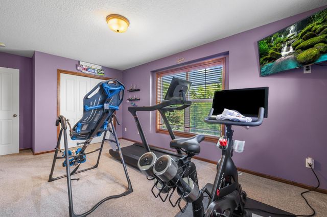 15221 Stonewood Terrace, Burnsville, MN 55306