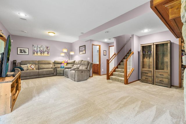 15221 Stonewood Terrace, Burnsville, MN 55306