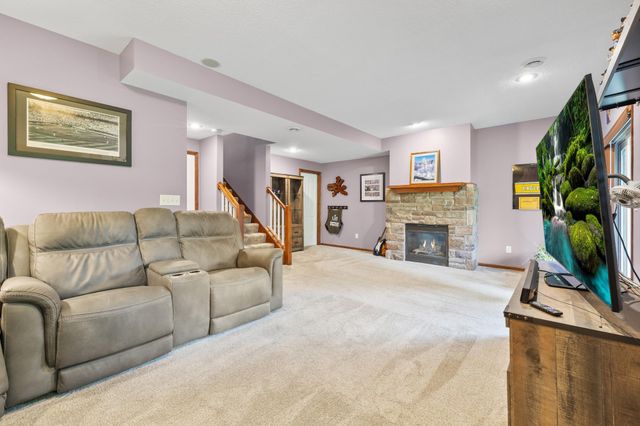 15221 Stonewood Terrace, Burnsville, MN 55306