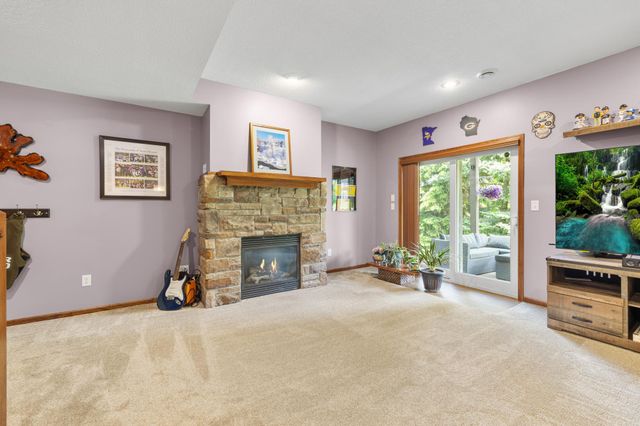 15221 Stonewood Terrace, Burnsville, MN 55306