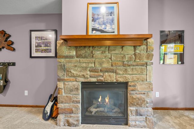 15221 Stonewood Terrace, Burnsville, MN 55306