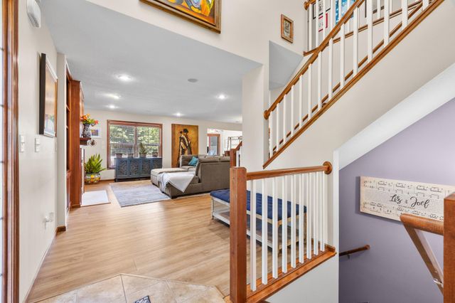 15221 Stonewood Terrace, Burnsville, MN 55306