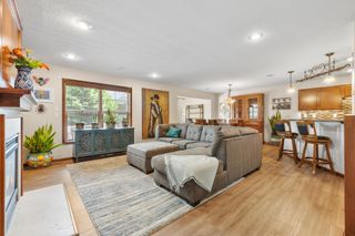 15221 Stonewood Terrace, Burnsville, MN 55306