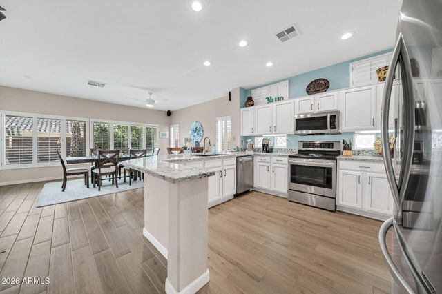 14141 W ROBERTSON Drive, Sun City West, AZ 85375