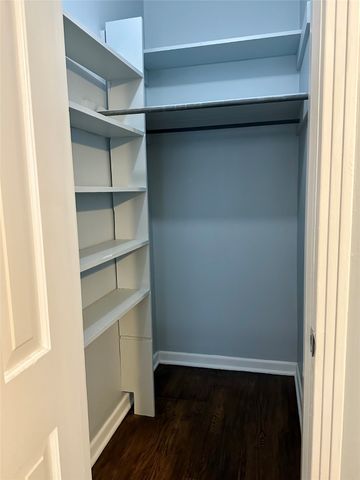 211 Country Club Road, Hillsboro, TX 76645