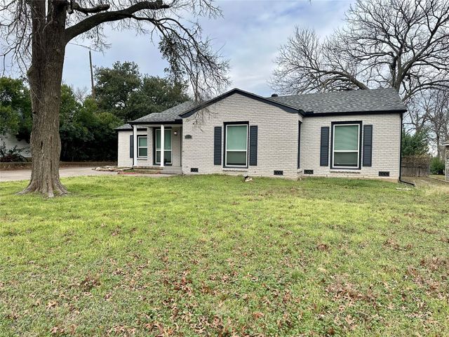 211 Country Club Road, Hillsboro, TX 76645