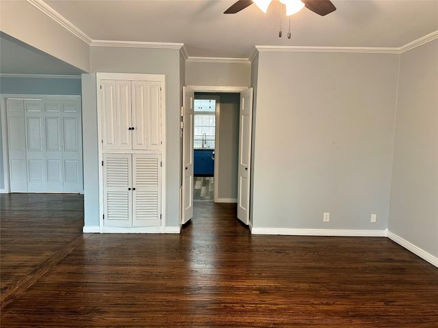 211 Country Club Road, Hillsboro, TX 76645