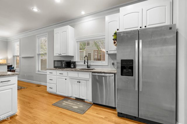 205 Country Valley Court, Apex, NC 27502