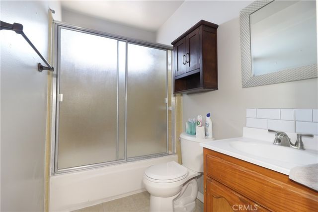 477 Wyman, East Los Angeles, CA 90022