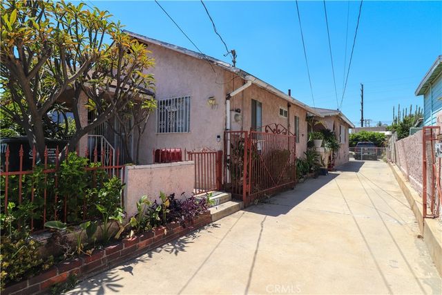 477 Wyman, East Los Angeles, CA 90022