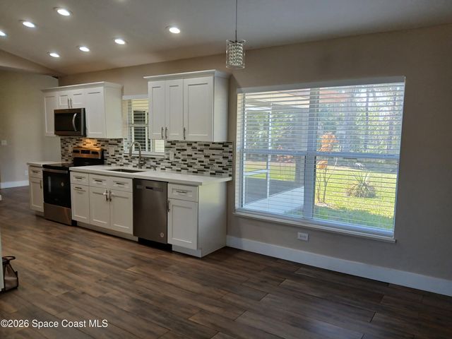 214 Eldron Boulevard NE, Palm Bay, FL 32907