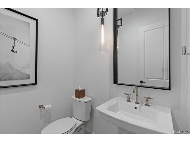 9676 Elizabeth St, Parker, CO 80134