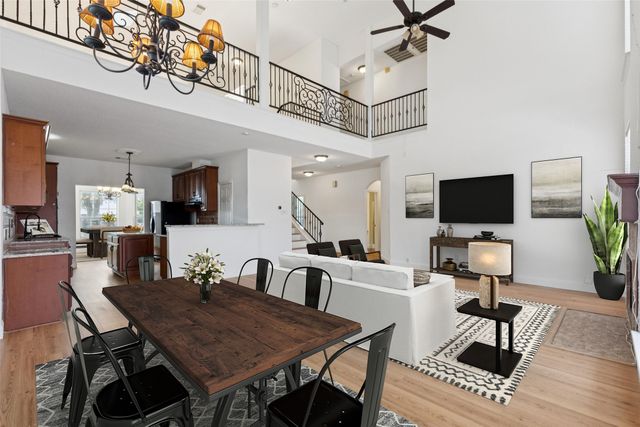 1084 Leisure Lane, Irving, TX 75063