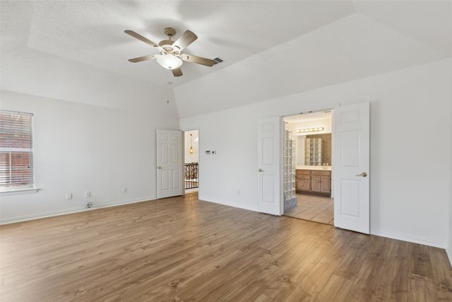 1084 Leisure Lane, Irving, TX 75063