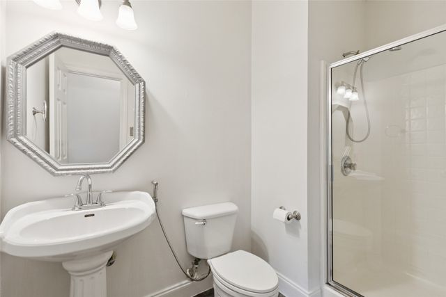 1084 Leisure Lane, Irving, TX 75063