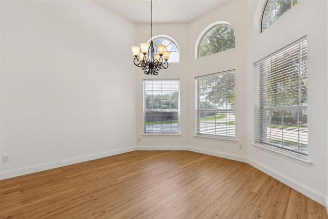 1084 Leisure Lane, Irving, TX 75063