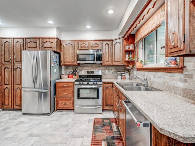 8416 AVERY RD, Rosedale, MD 21237