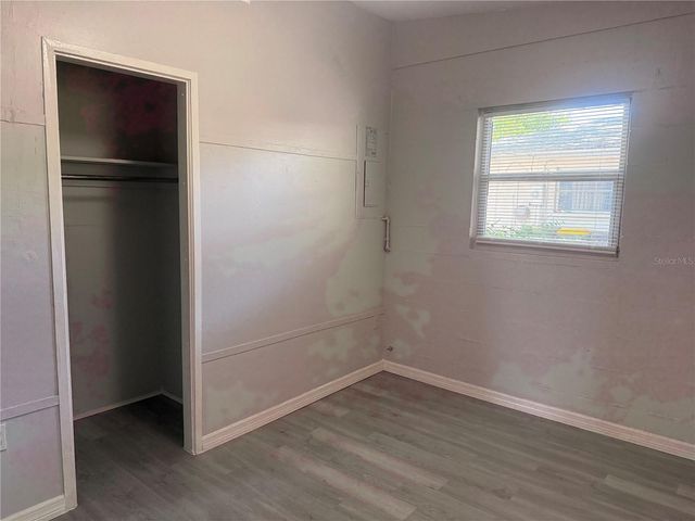 2425 DIXIE AVENUE, Sarasota, FL 34234