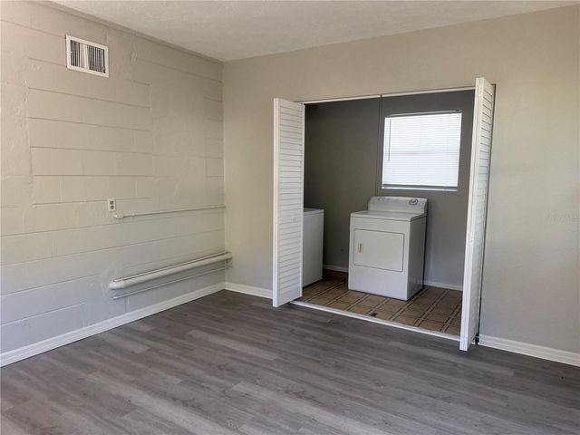 2425 DIXIE AVENUE, Sarasota, FL 34234