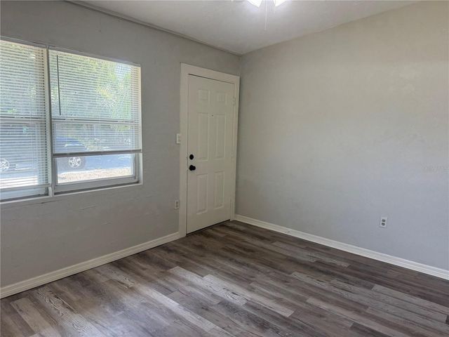 2425 DIXIE AVENUE, Sarasota, FL 34234