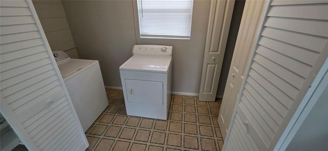 2425 DIXIE AVENUE, Sarasota, FL 34234