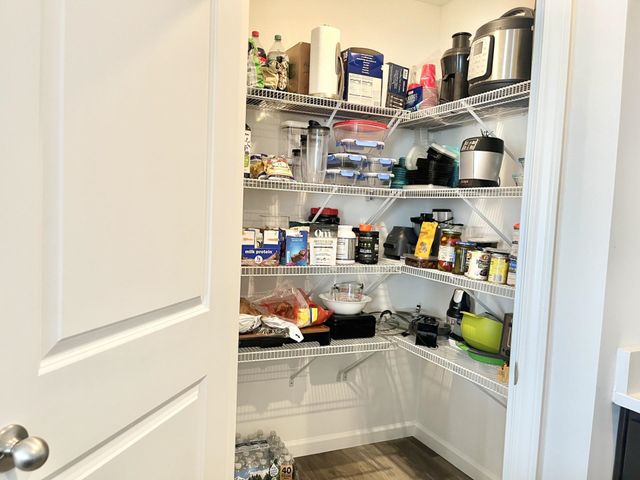 10325 Woodsong Cove, New Haven, IN 46774