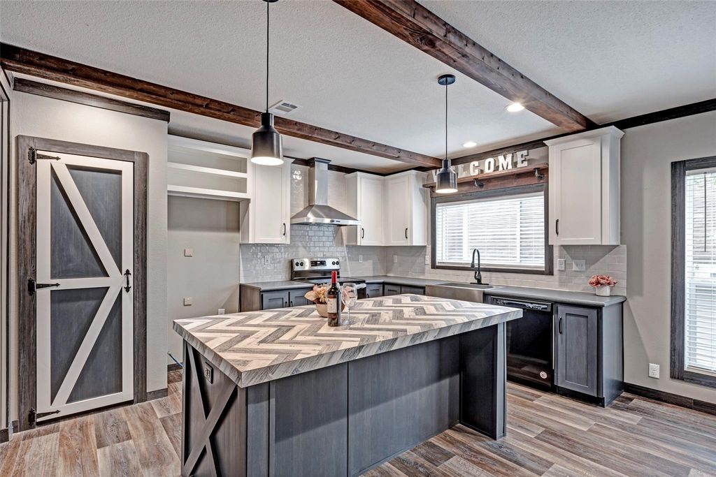 13110 Lake Villa, Willis, TX 77318