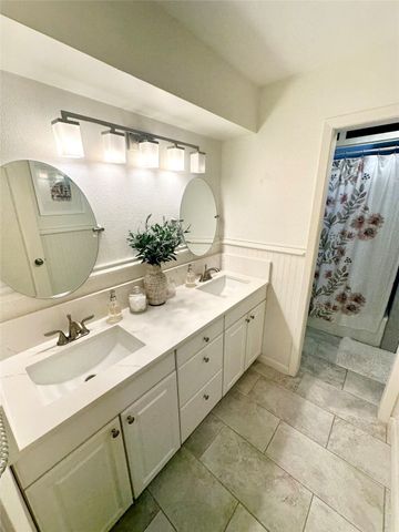 8415 Hunnicut Road, Dallas, TX 75228