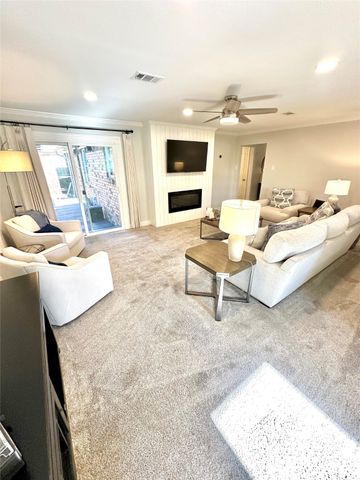 8415 Hunnicut Road, Dallas, TX 75228