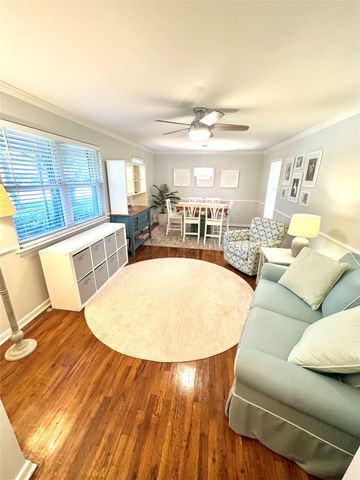 8415 Hunnicut Road, Dallas, TX 75228