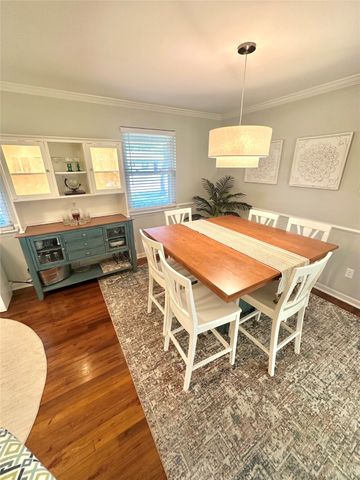 8415 Hunnicut Road, Dallas, TX 75228