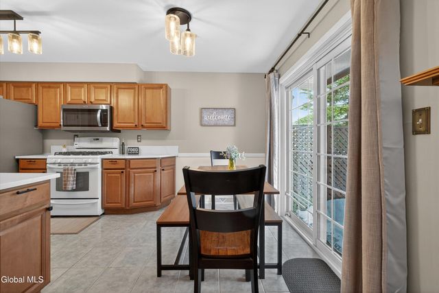 412 Antler Court, Milton, NY 12020