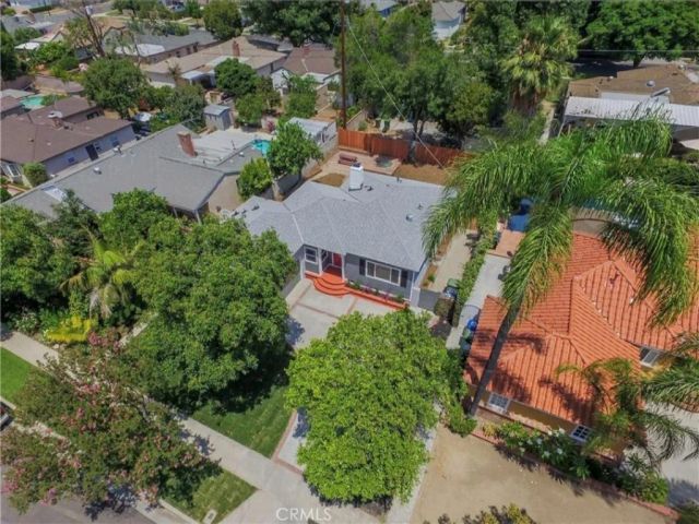 8956 Gladbeck Avenue, Northridge, CA 91324