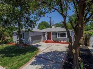 8956 Gladbeck Avenue, Northridge, CA 91324