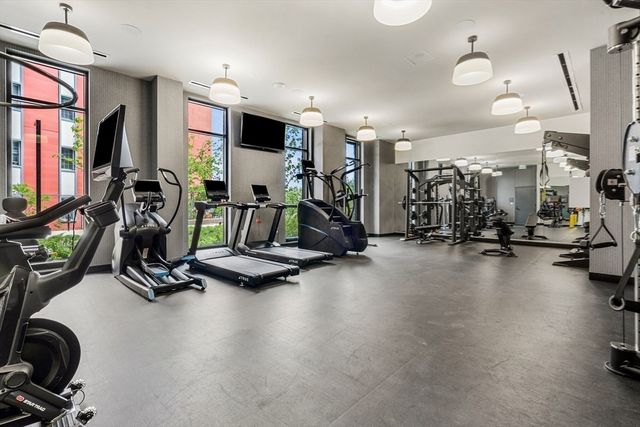 1515 Commonwealth Ave 707, Boston, MA 02135