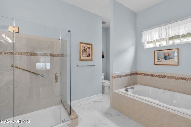 2 Summerlawn Drive, Lakewood, NJ 08701
