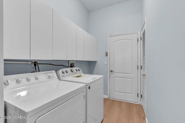 2 Summerlawn Drive, Lakewood, NJ 08701