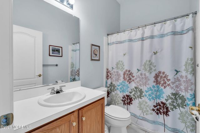 2 Summerlawn Drive, Lakewood, NJ 08701
