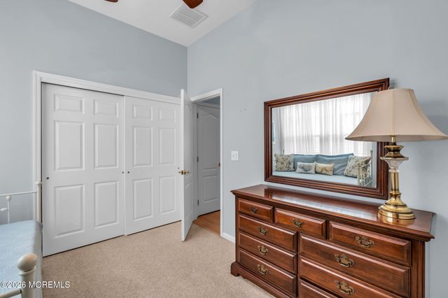 2 Summerlawn Drive, Lakewood, NJ 08701