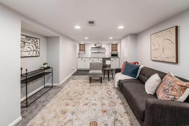 217 Arden Road, Columbus, OH 43214