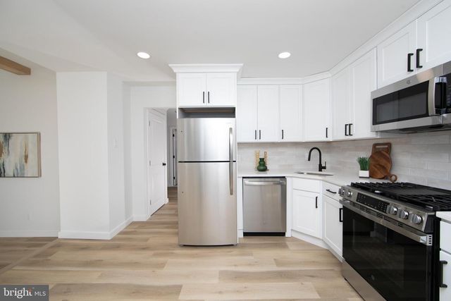 2803 CHAPEL AVE W, Cherry Hill, NJ 08002