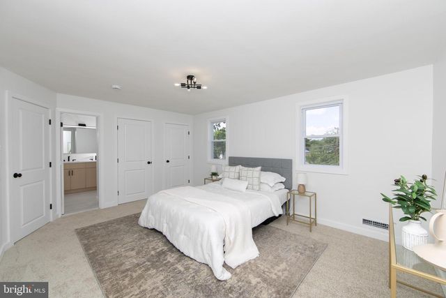 2803 CHAPEL AVE W, Cherry Hill, NJ 08002