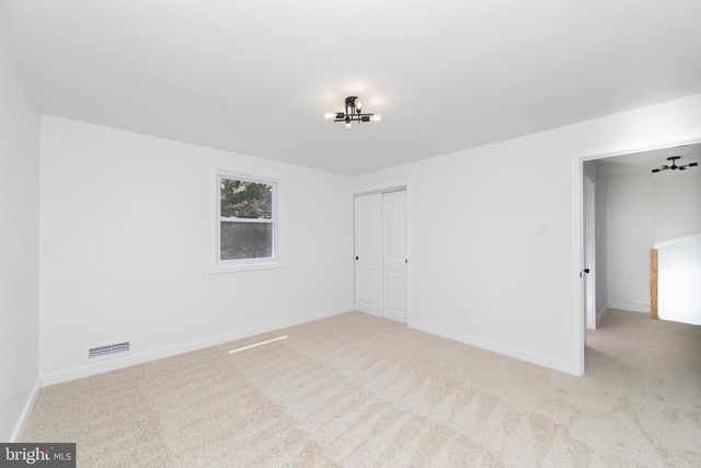 2803 CHAPEL AVE W, Cherry Hill, NJ 08002