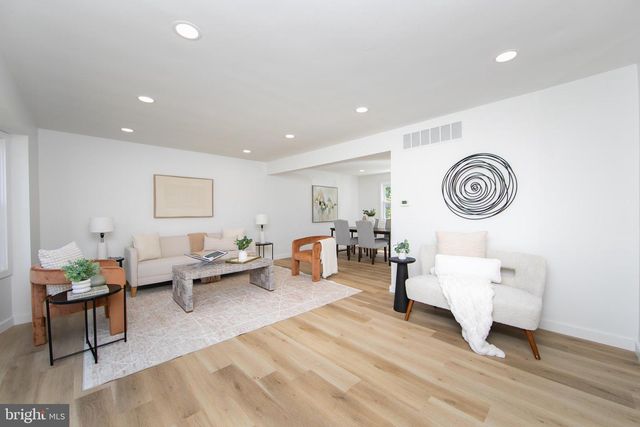 2803 CHAPEL AVE W, Cherry Hill, NJ 08002