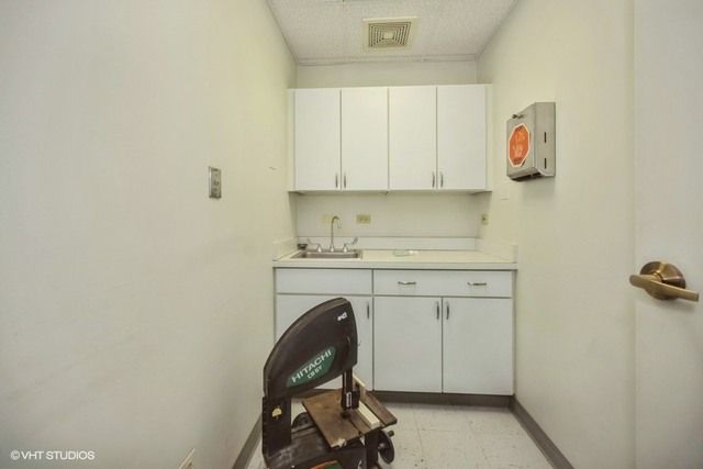 111 N Wabash Avenue 1205, Chicago, IL 60602