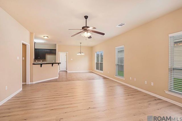 15458 Rosestone Dr, Prairieville, LA 70769