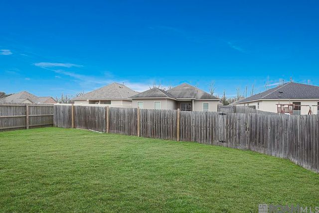 15458 Rosestone Dr, Prairieville, LA 70769