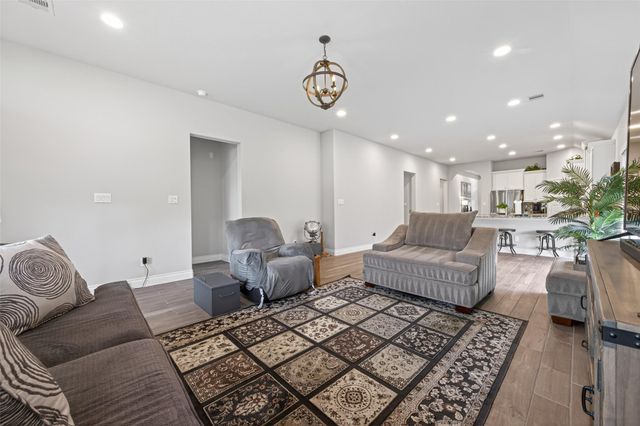 561 Cedar Harbor Court, Conroe, TX 77304