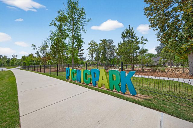 561 Cedar Harbor Court, Conroe, TX 77304